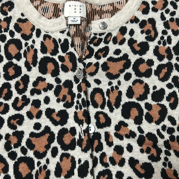 Women’s Leopard Cardigan - Picture 3 of 3